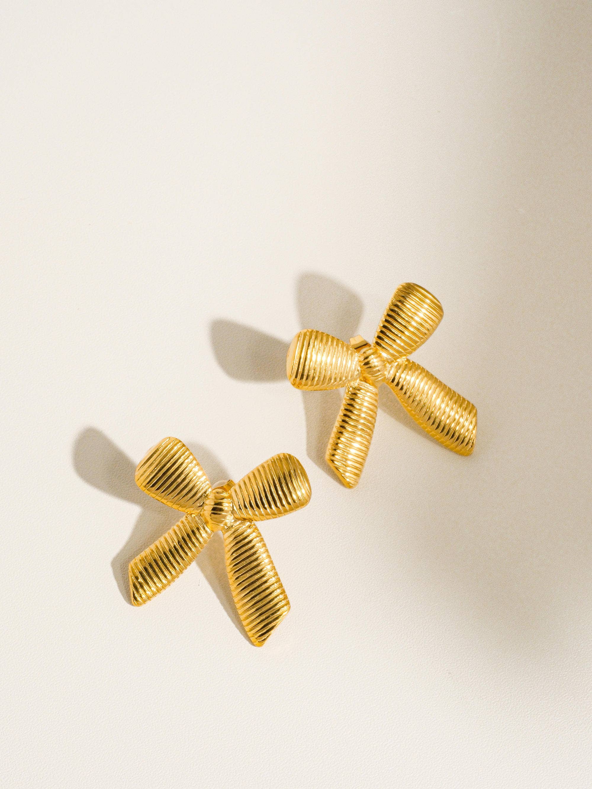 Lillian 18K Gold Non-Tarnish Bow Chunky Studs
