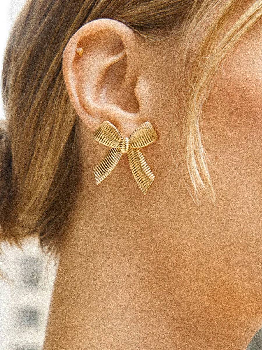 Lillian 18K Gold Non-Tarnish Bow Chunky Studs