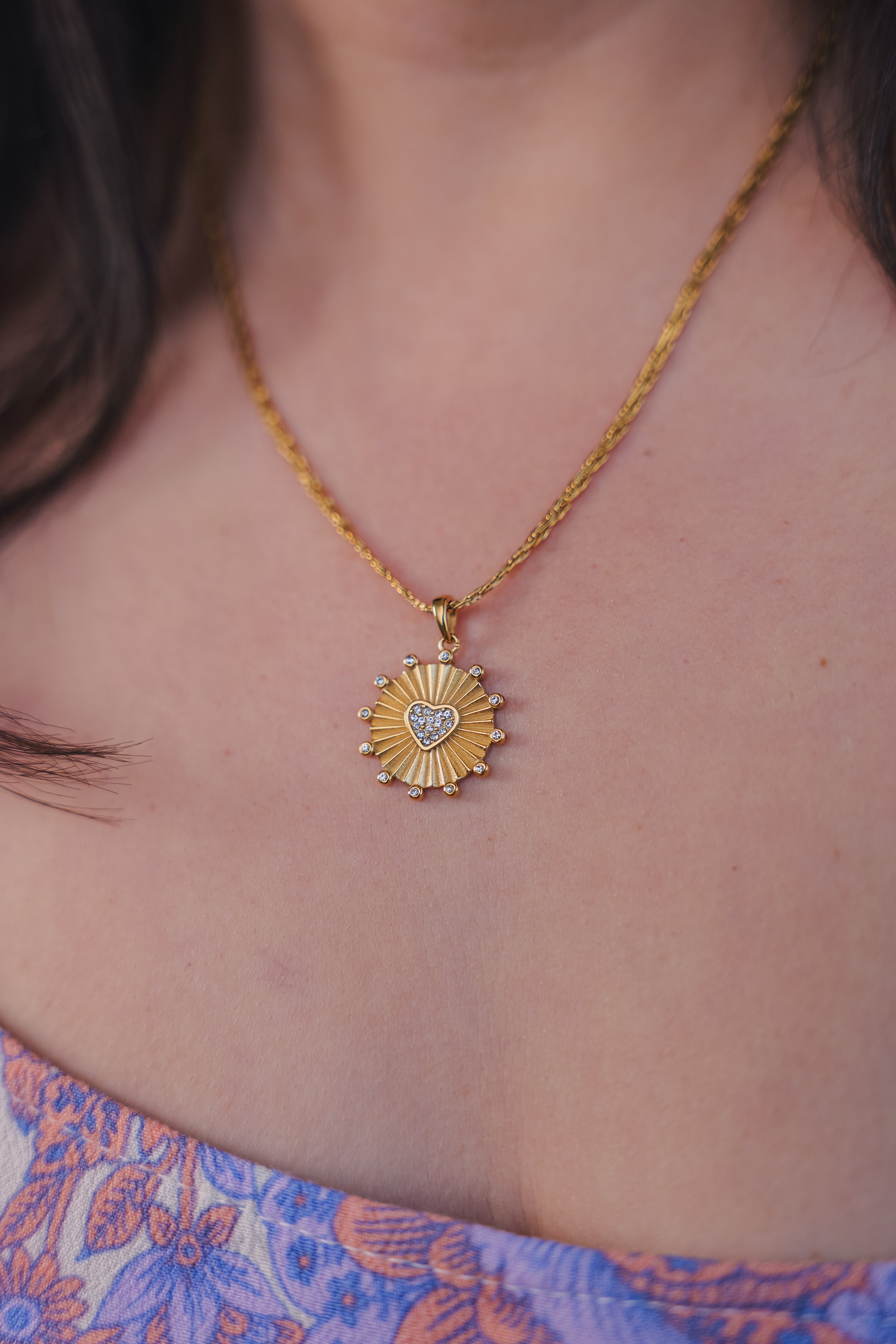 Sophie Gold Sunburst Heart Necklace – Non-Tarnish Waterproof Stainless Steel Pendant Necklace