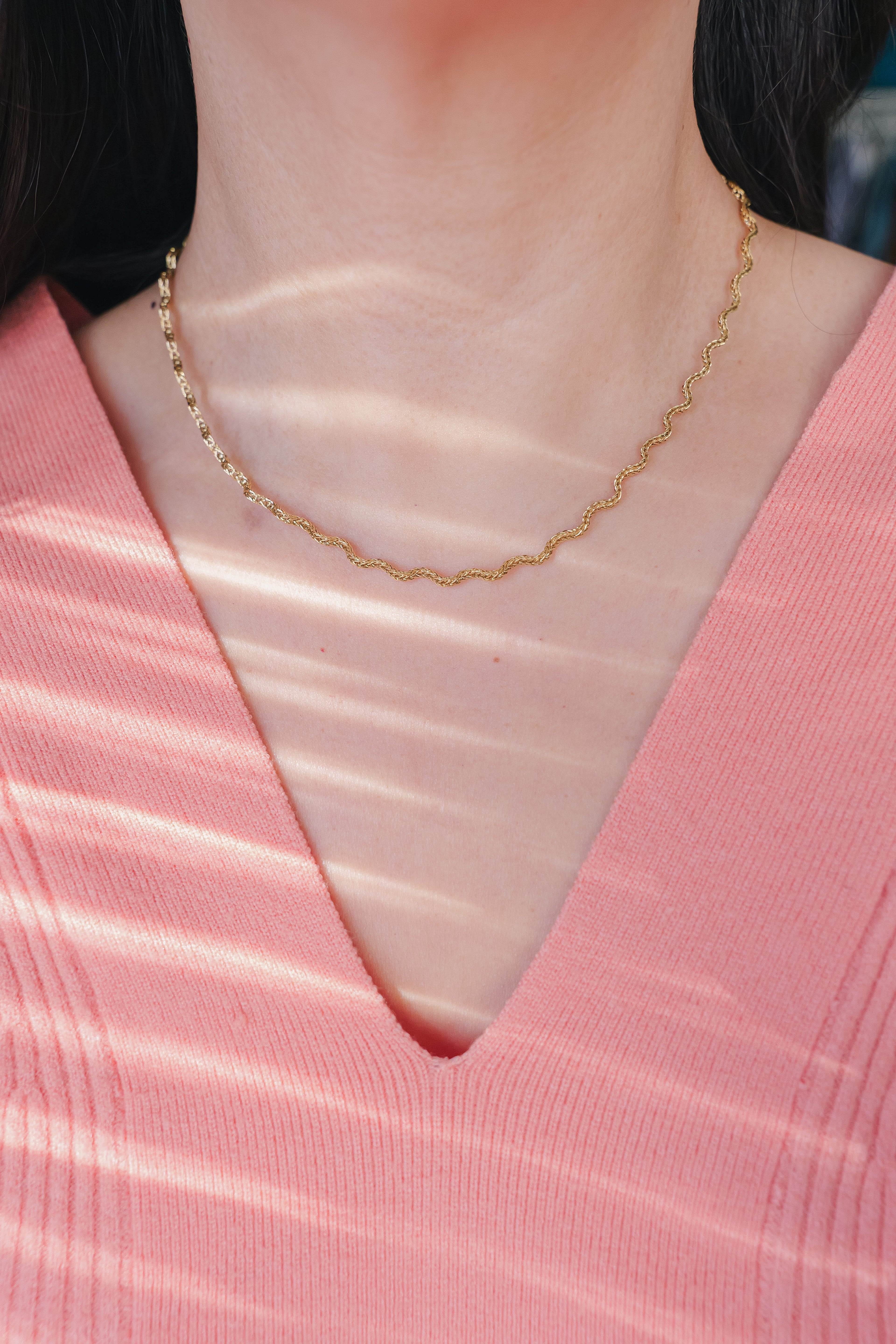 Mila Wavy Gold Necklace