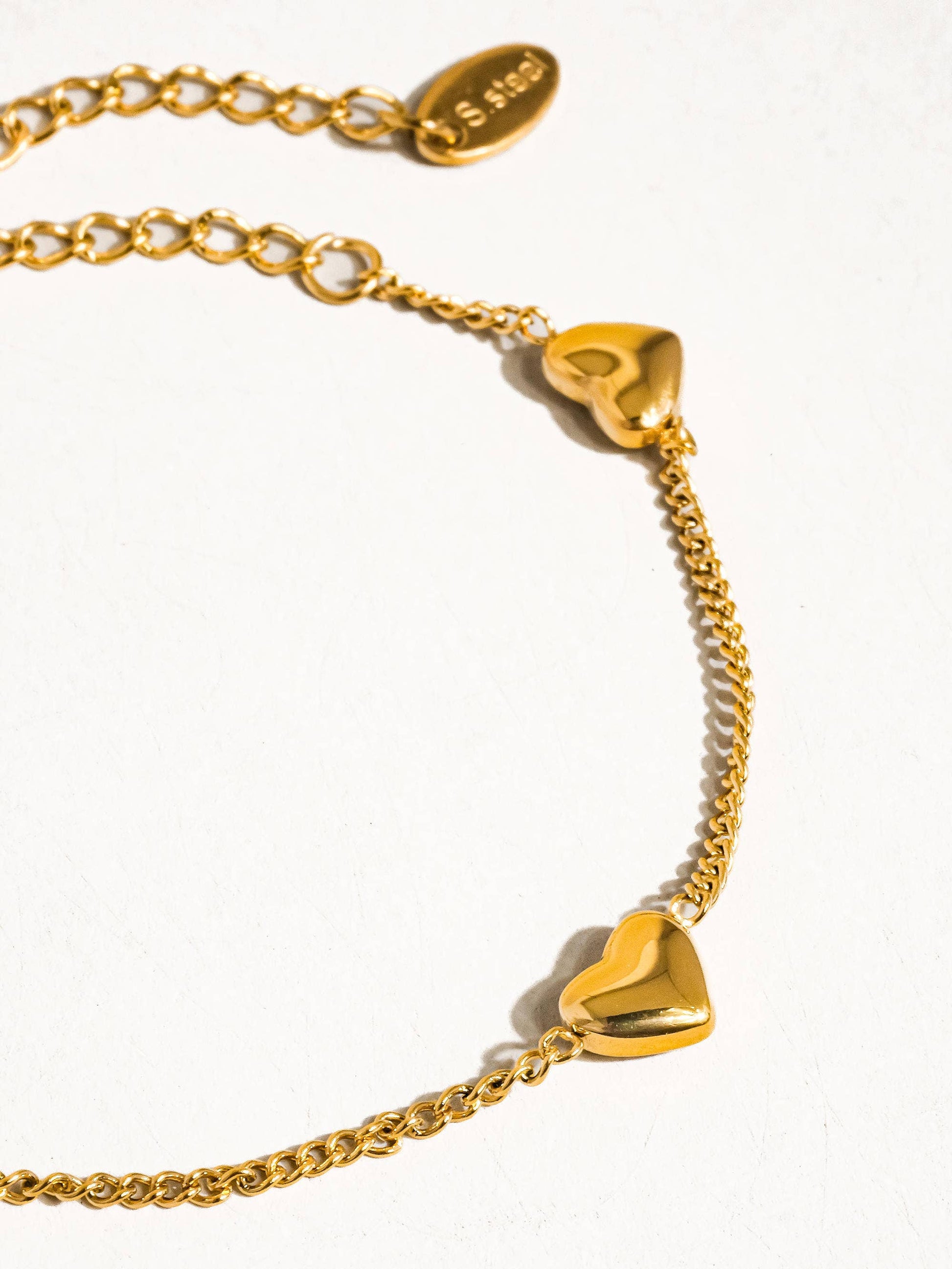 Vivre 18K Gold Plated Non-Tarnish Petite Heart Necklace and bracelet