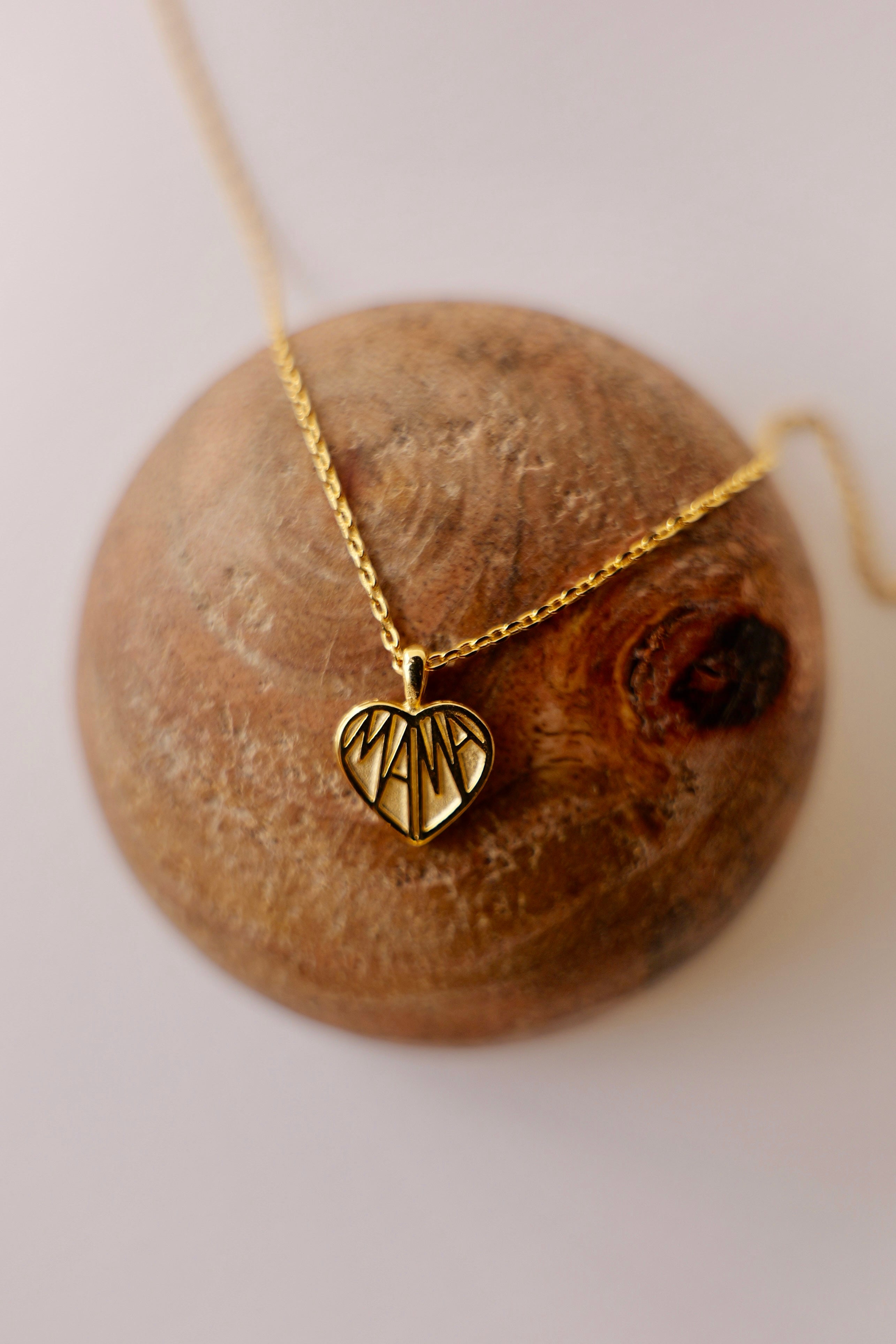 Mama Heart Pendant Necklace
