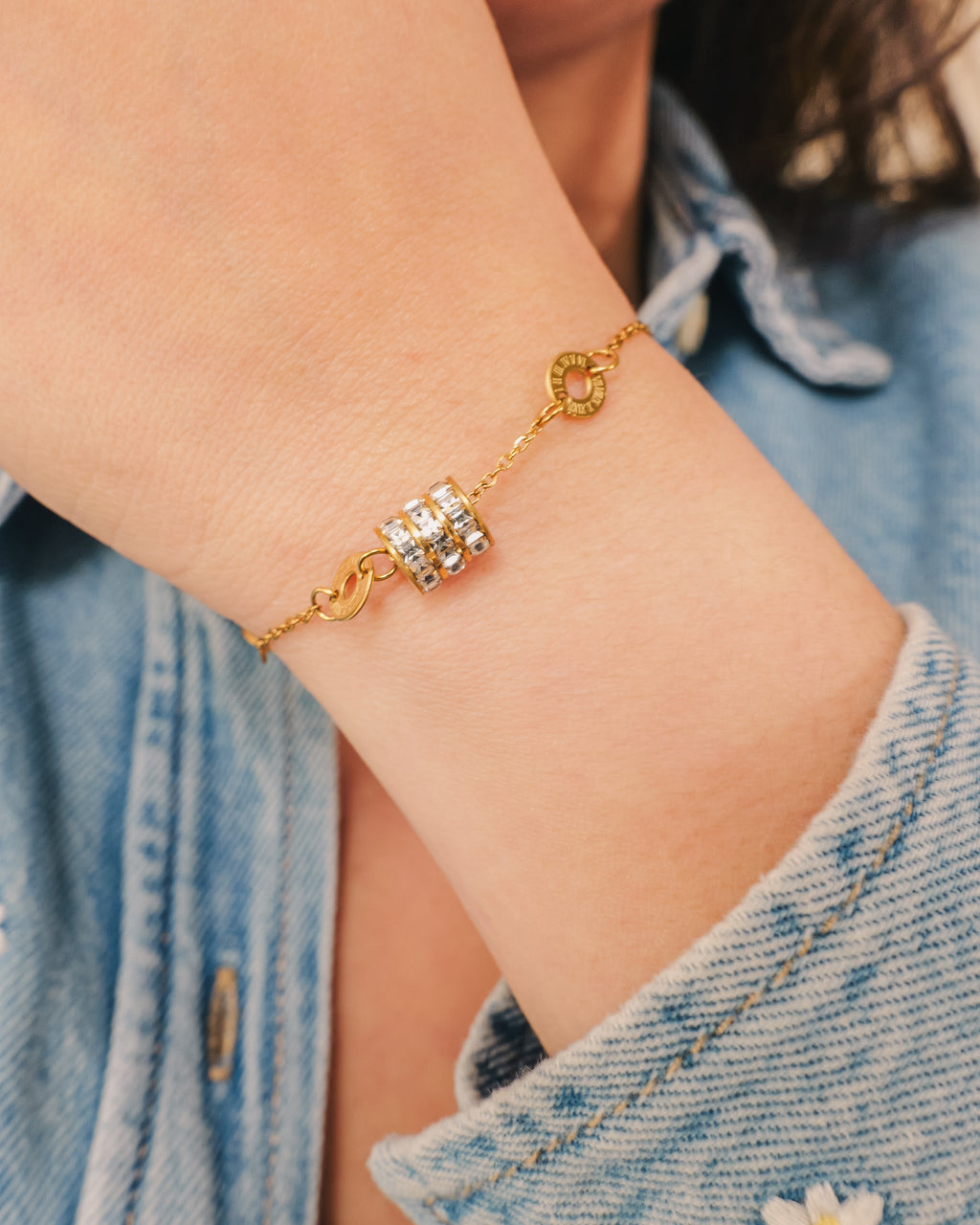 The Classic It-Girl Necklace and Bracelet Set