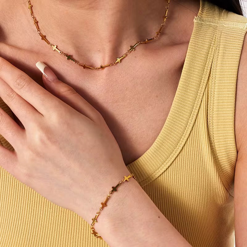 Dilara 18K Gold Non-Tarnish Cross Choker