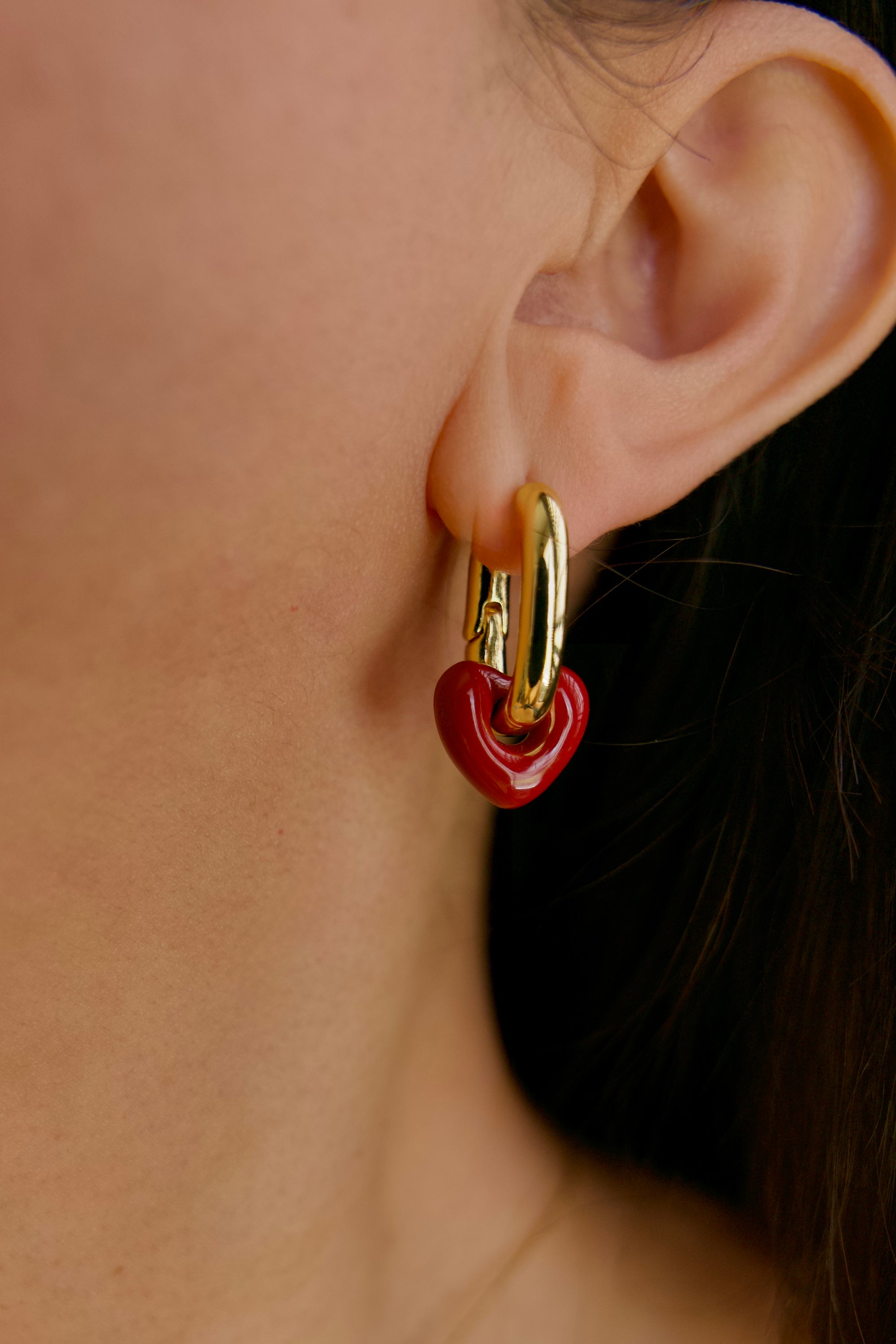 Paris 18K Gold Red Heart Chain Earring