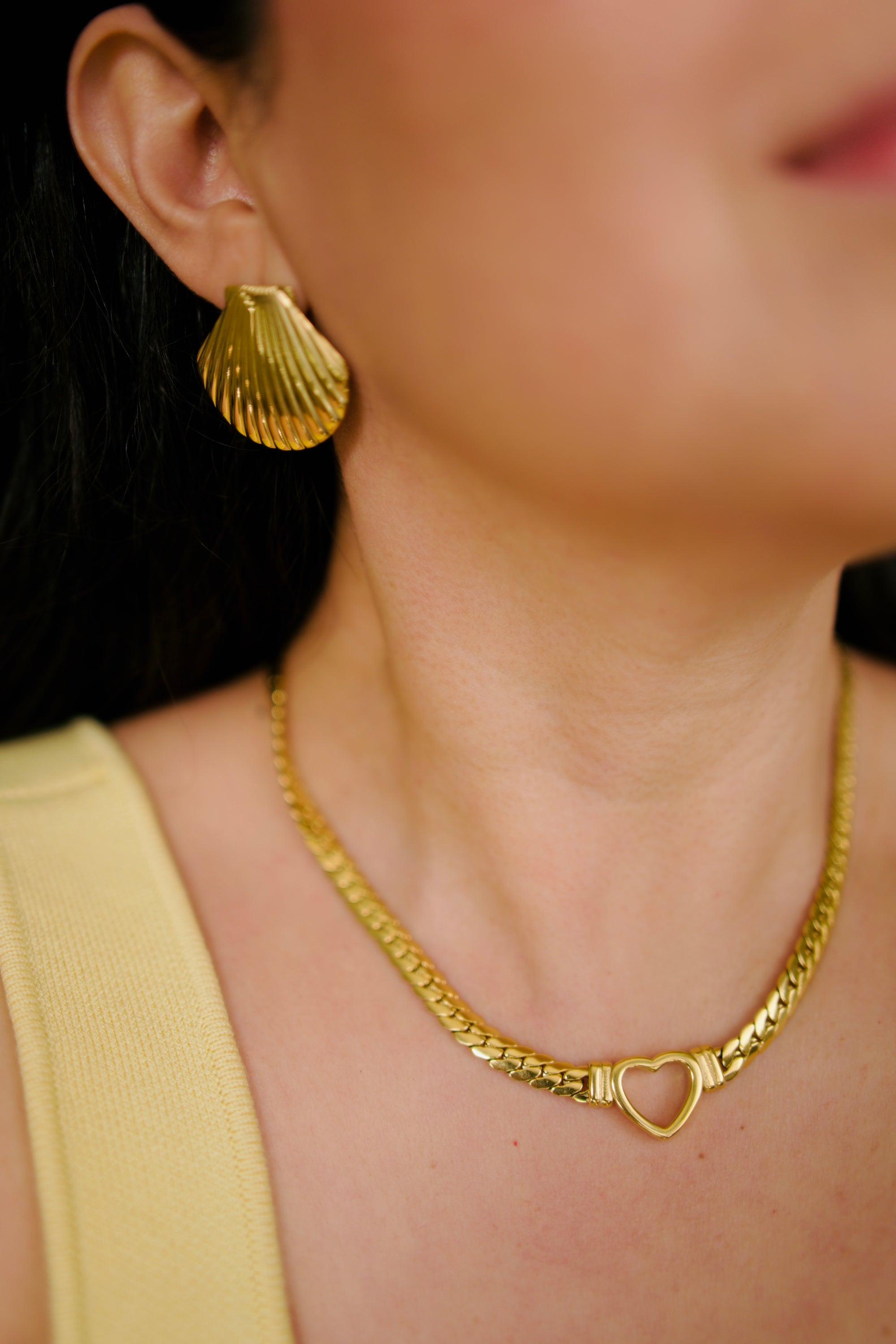 Cèpe 18K Gold Non-Tarnish Shell Studs