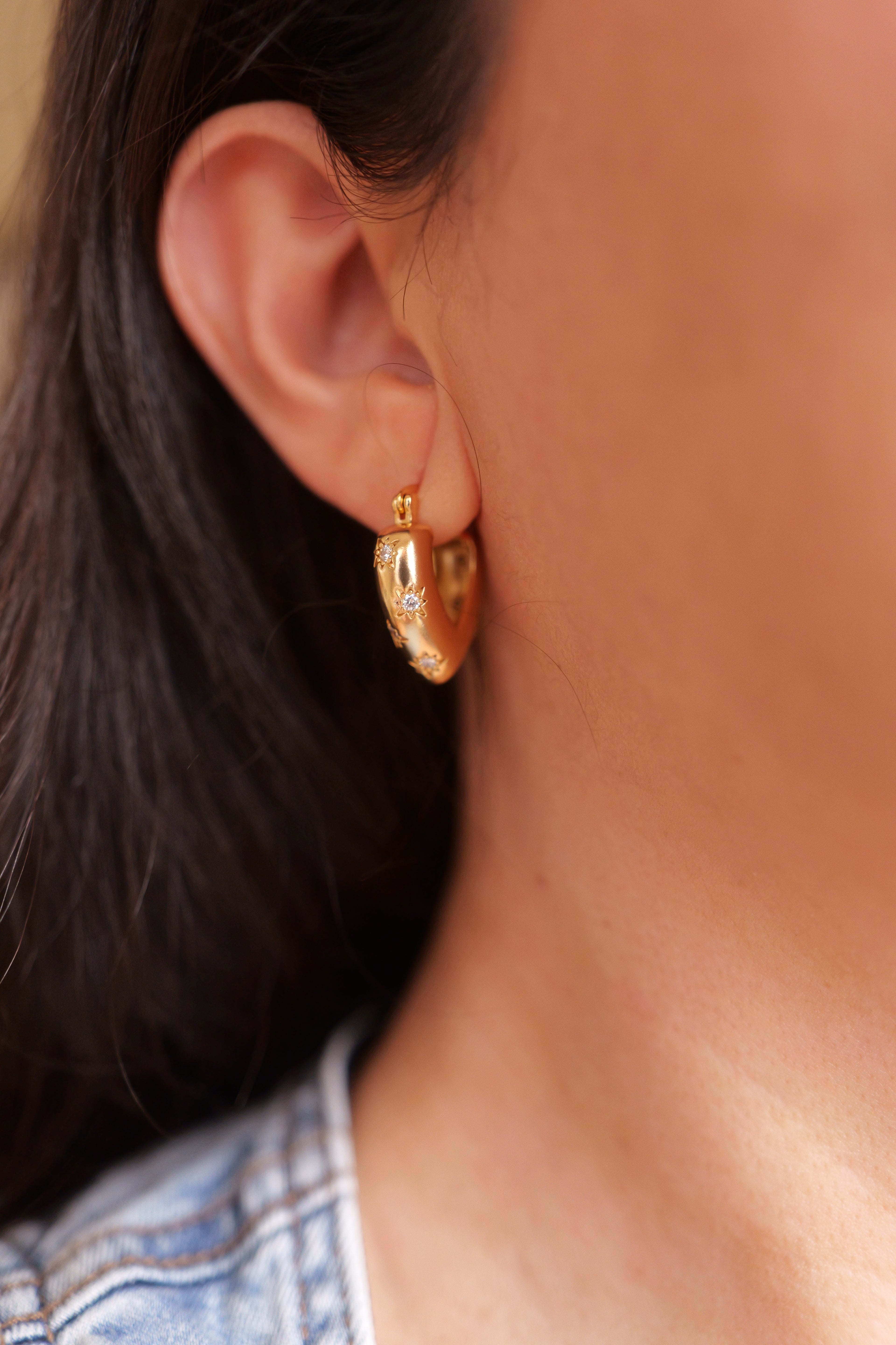 Desi 18K Gold Star CZ Heart Hoop Earring