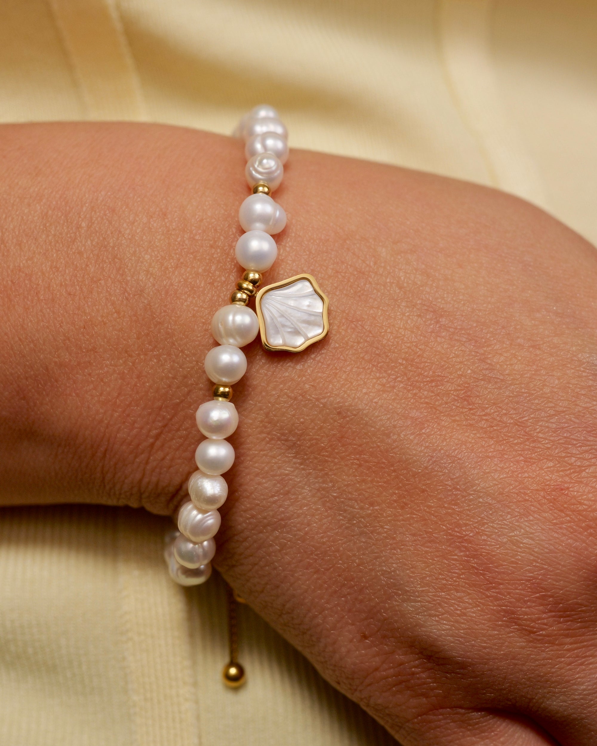 Sabrina 18K Gold Plated Shell Charm Pearl Beaded Bracelet