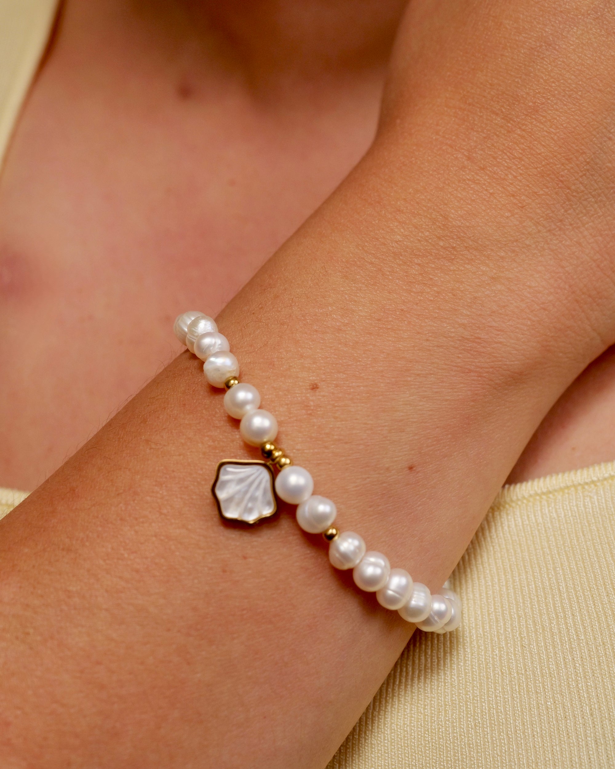 Sabrina 18K Gold Plated Shell Charm Pearl Beaded Bracelet