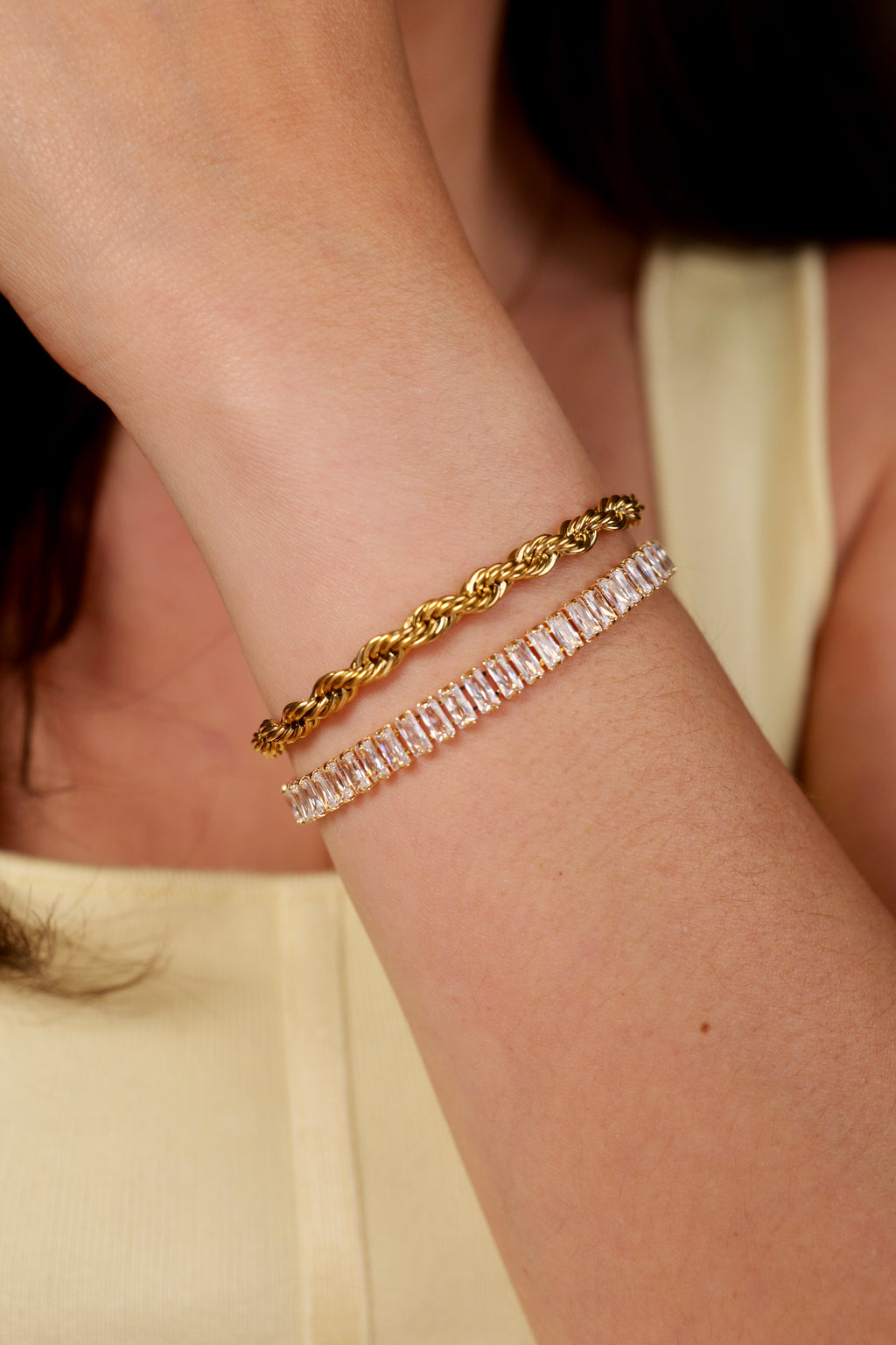 Maddie 18K Gold Non-Tarnish Braided Stackable Bracelet