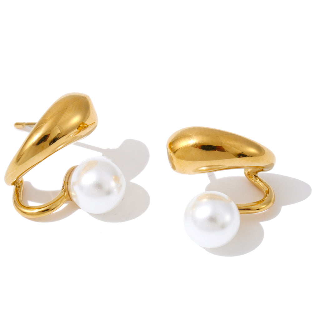 Lucia Non Tarnish Pearl Studs in Stainless Steel