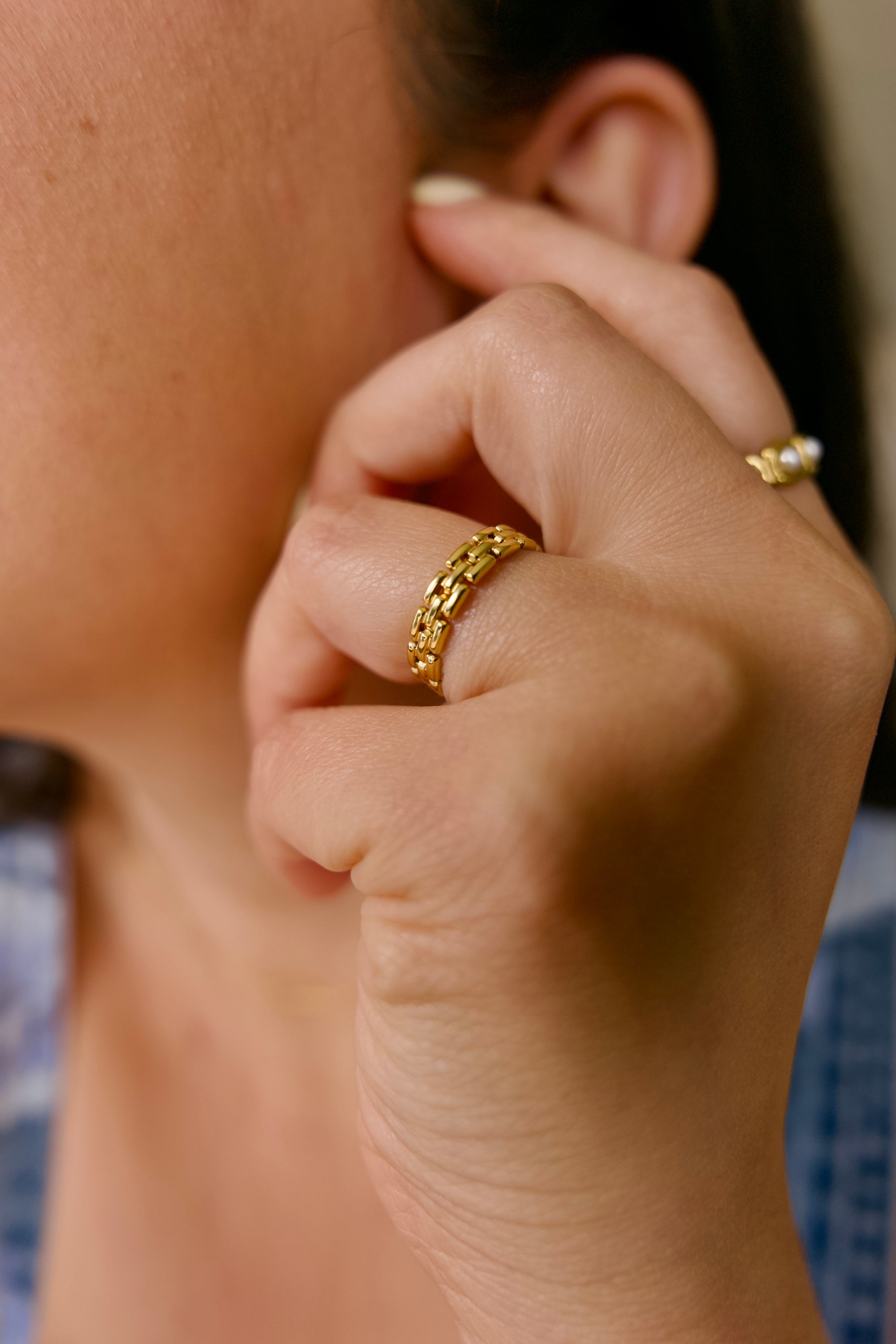 Lucia 18K Gold Non-Tarnish Thin Chain Ring