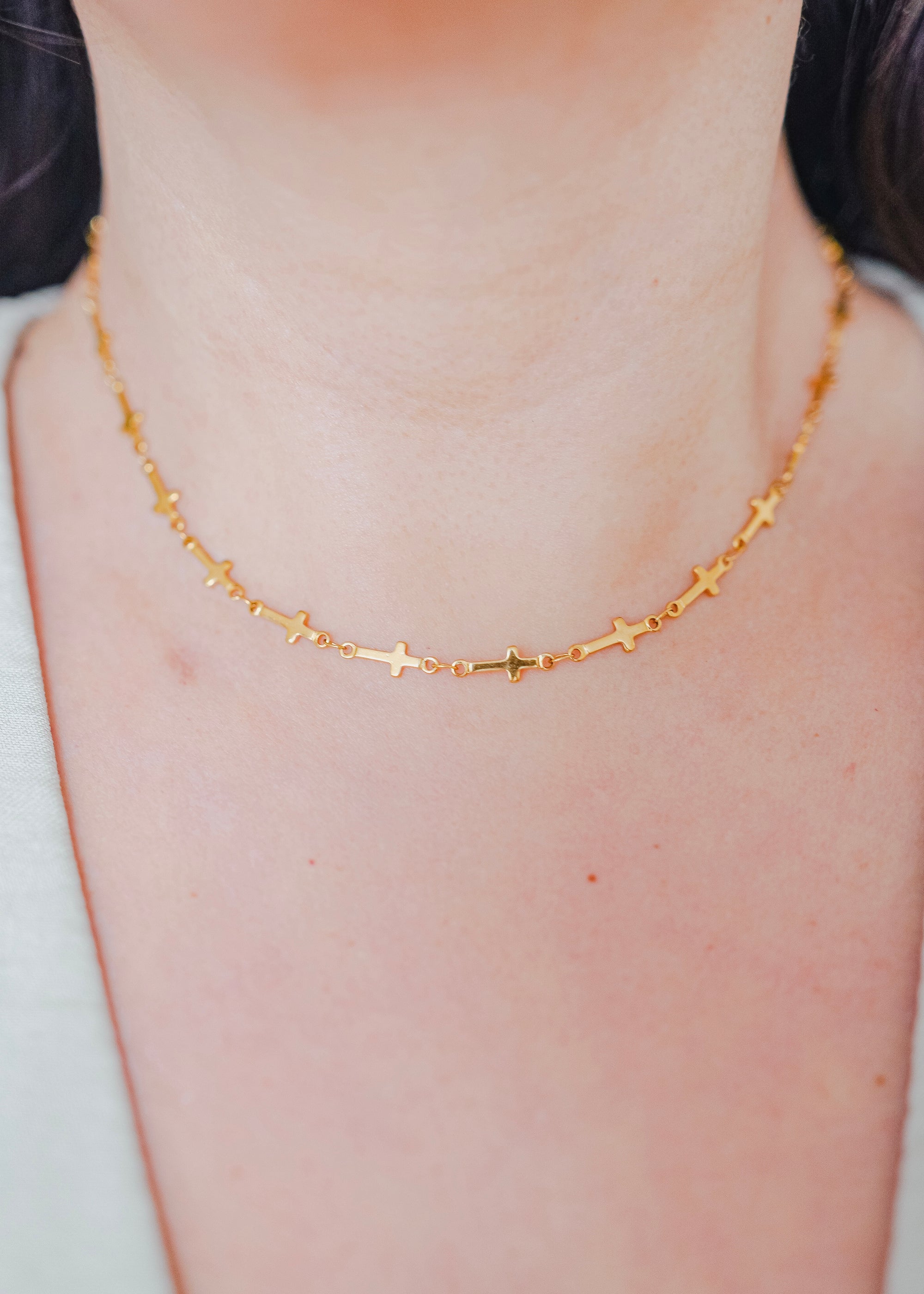 Dilara 18K Gold Non-Tarnish Cross Choker