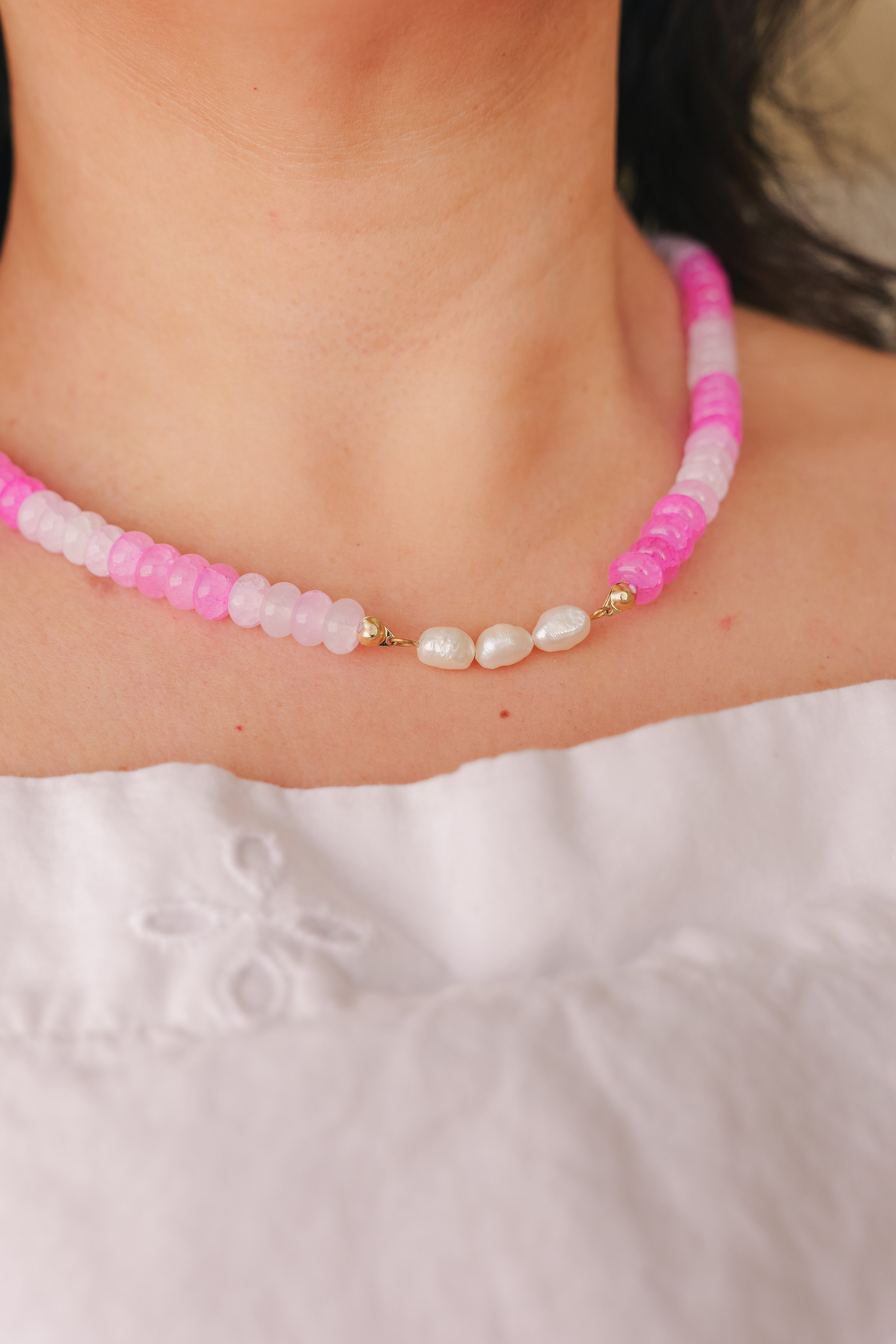 Freshwater pearl beaded necklace 16"