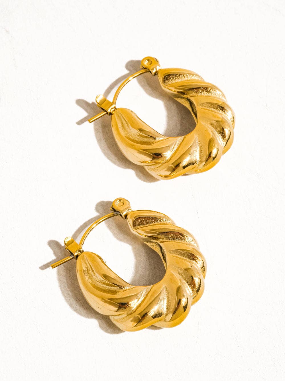 Kimberly 18K Gold Non-Tarnish Twisted Hoop Earring