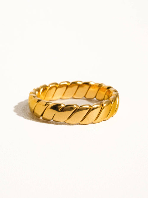 18K Gold Plated Non-Tarnish Braided Stack Pierre Ring