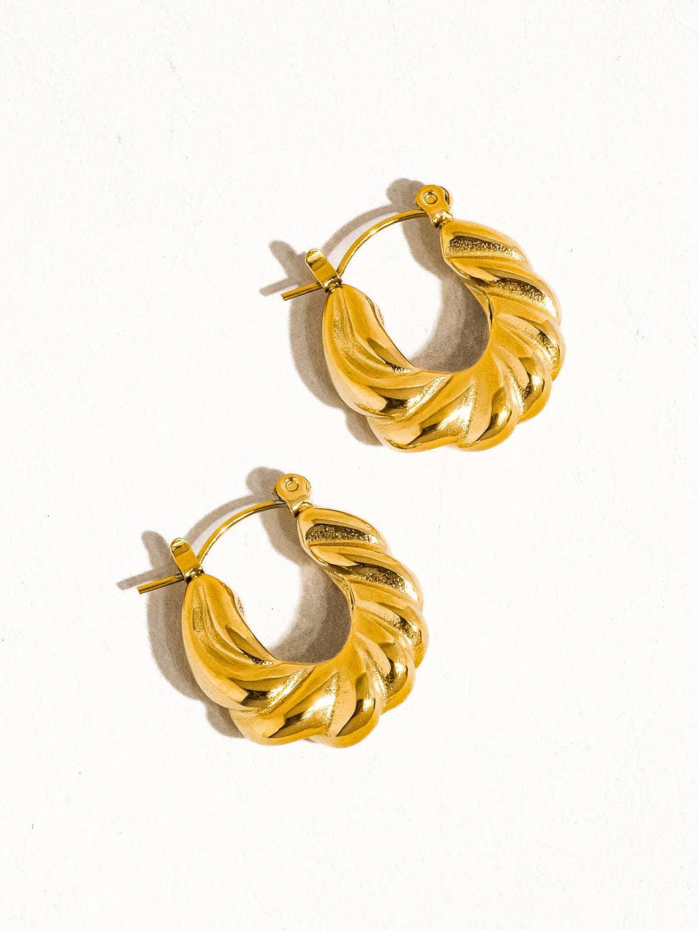 Kimberly 18K Gold Non-Tarnish Twisted Hoop Earring
