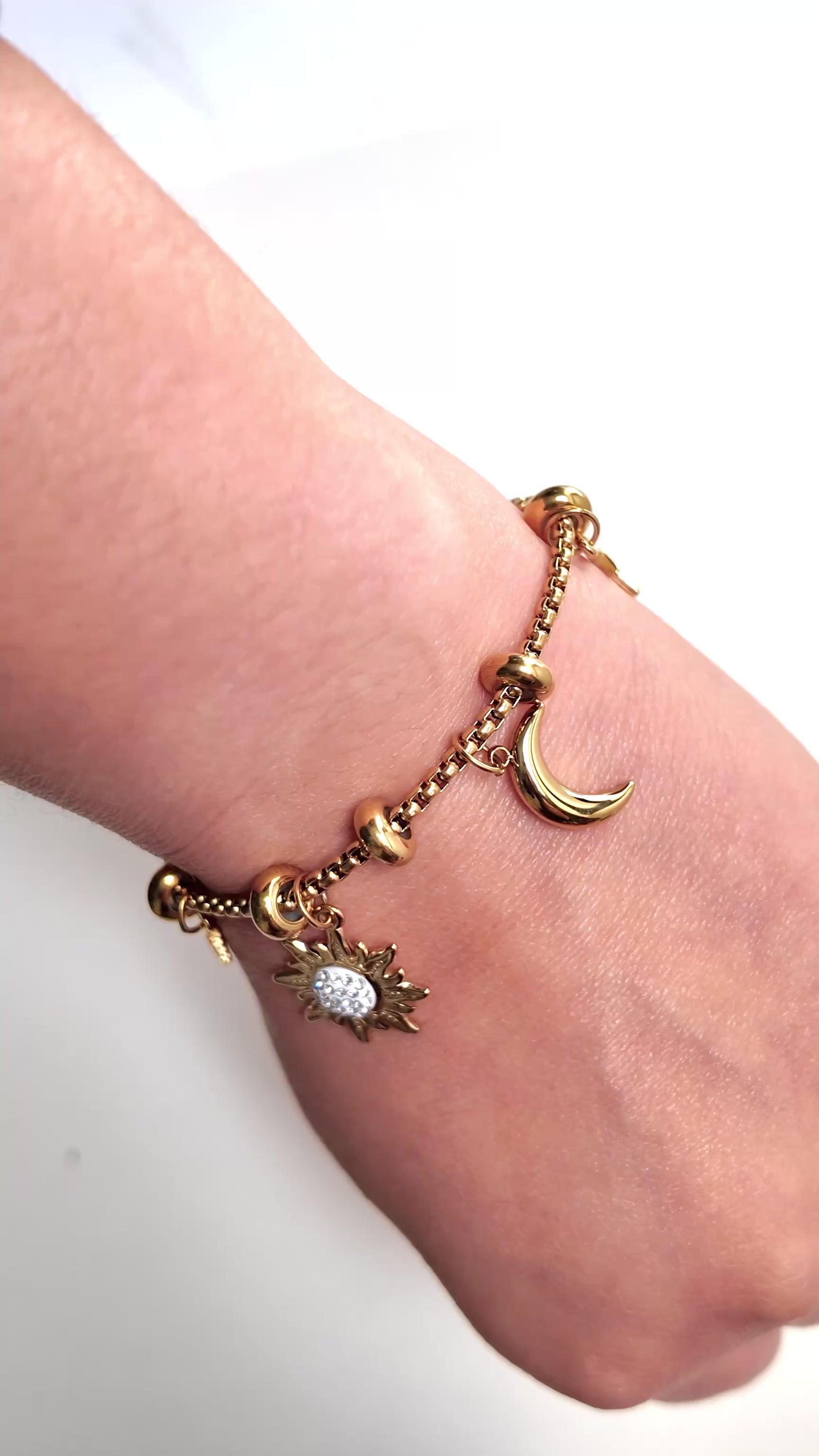 Fenix 18K Gold Non-Tarnish Star And Moon Charm Bracelet