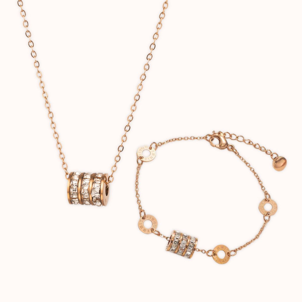 The Classic It-Girl Necklace and Bracelet Set